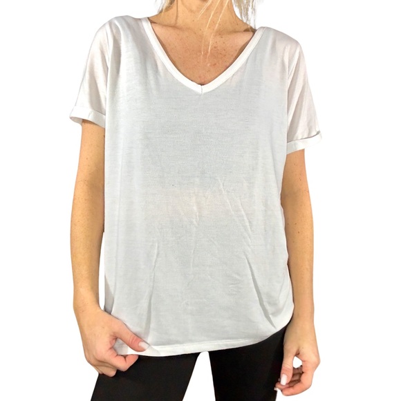 V-Neck‎ White Loose-Fit Cutout Tee - Picture 2 of 3